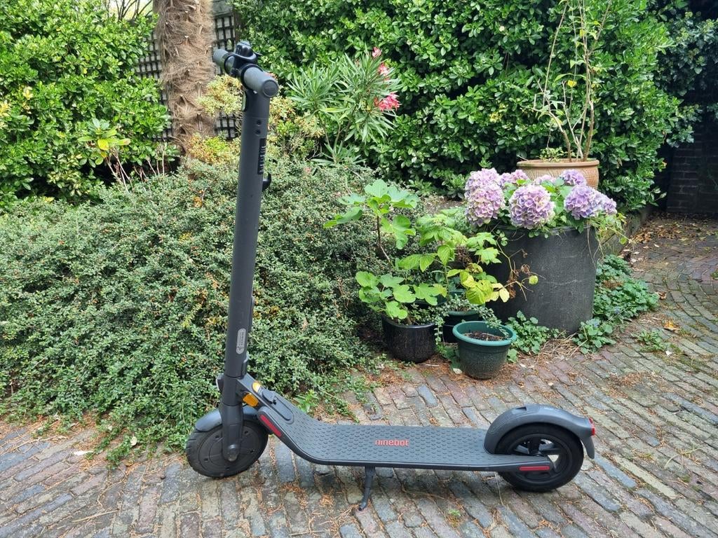 Ninebot E22E elektrische step - Z.G.A.N. (175 km), Ophalen of Verzenden, Zo goed als nieuw, Elektrische step (E-scooter), Ninebot