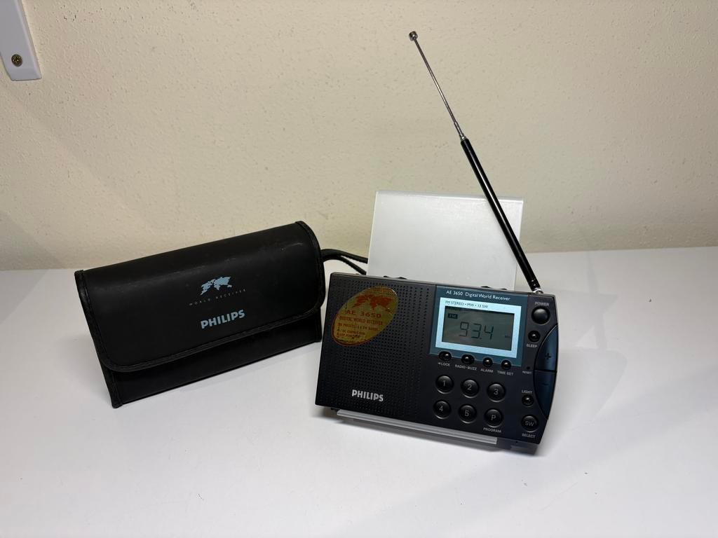 Philips AE 3650 Digitale Wereldontvanger met Hoes, Ophalen of Verzenden, Zo goed als nieuw, Wereldontvanger