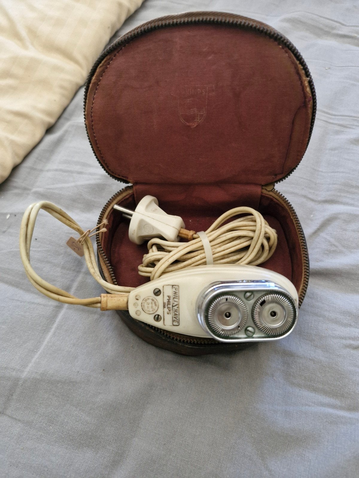 Vintage Philips Philishave scheerapparaat in etui, Ophalen of Verzenden, Gebruikt, Scheren en Epileren