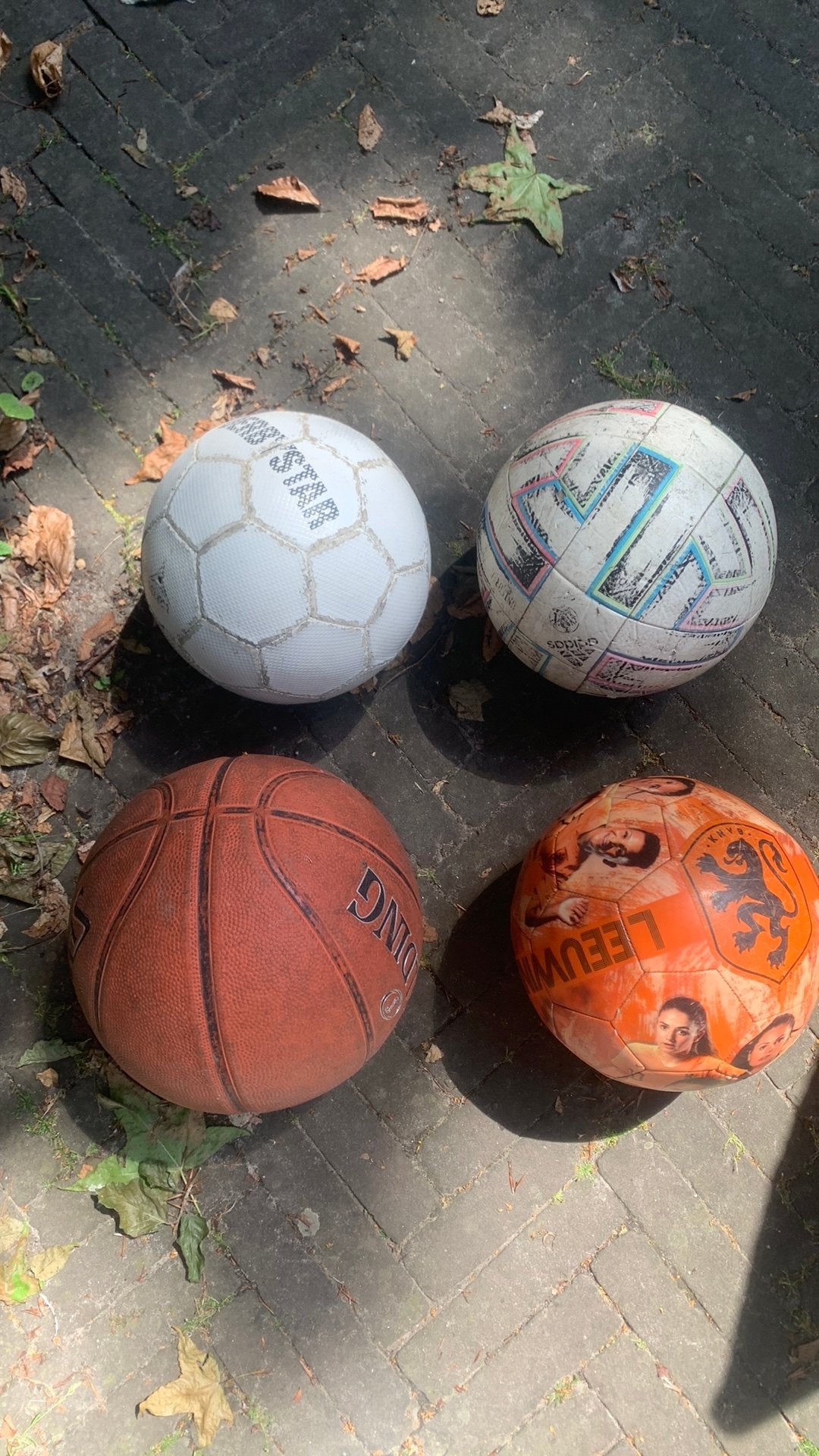Ballen: voetbal en basketbal!, Maat M, Ophalen of Verzenden, Gebruikt, Bal