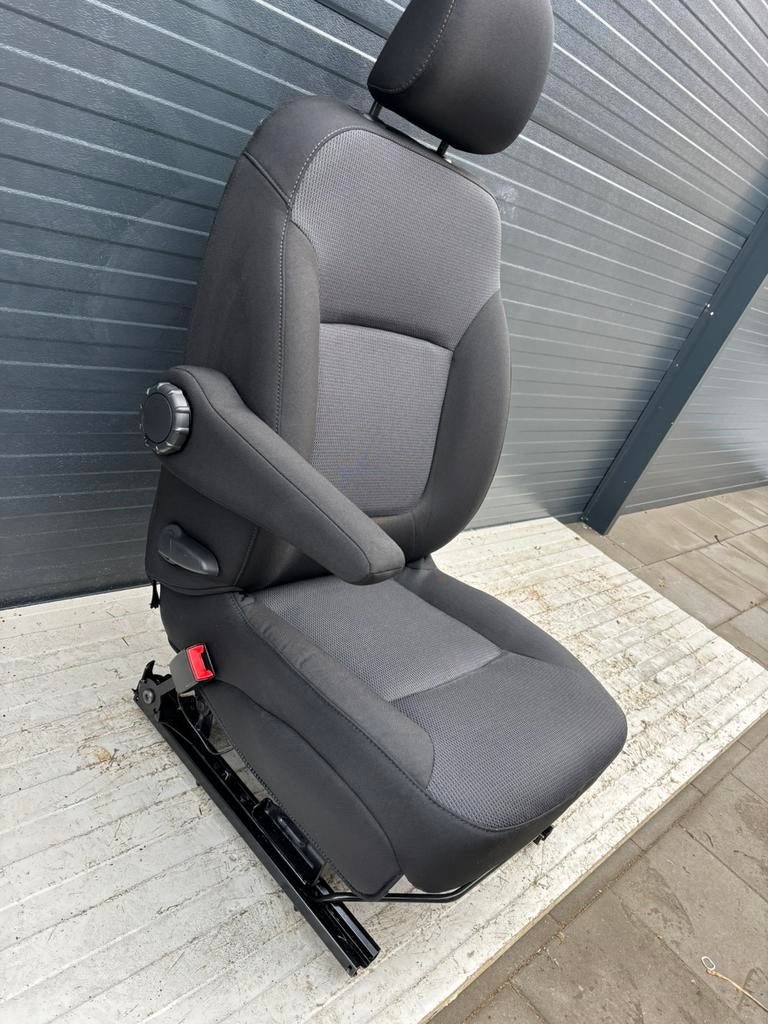 stoel links  Fiat Talento Opel Vivaro Renault Trafic NV30, Auto-onderdelen, Interieur en Bekleding, TymTop, 3161ek, Ophalen of Verzenden