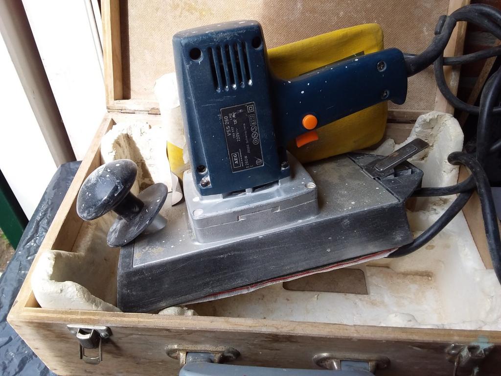 AEG Vlakschuurmachine VSS 260 - Gebruikt, Ophalen of Verzenden, Gebruikt, Minder dan 600 watt, Vlakschuurmachine