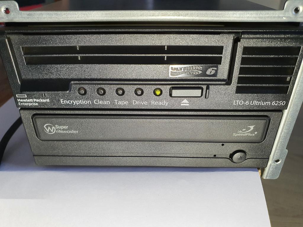 LTO 6 Ultrium 6250 Tape Drive, Zakelijke goederen, Kantoor en Winkelinrichting | Apparatuur en Telecommunicatie, Ophalen of Verzenden
