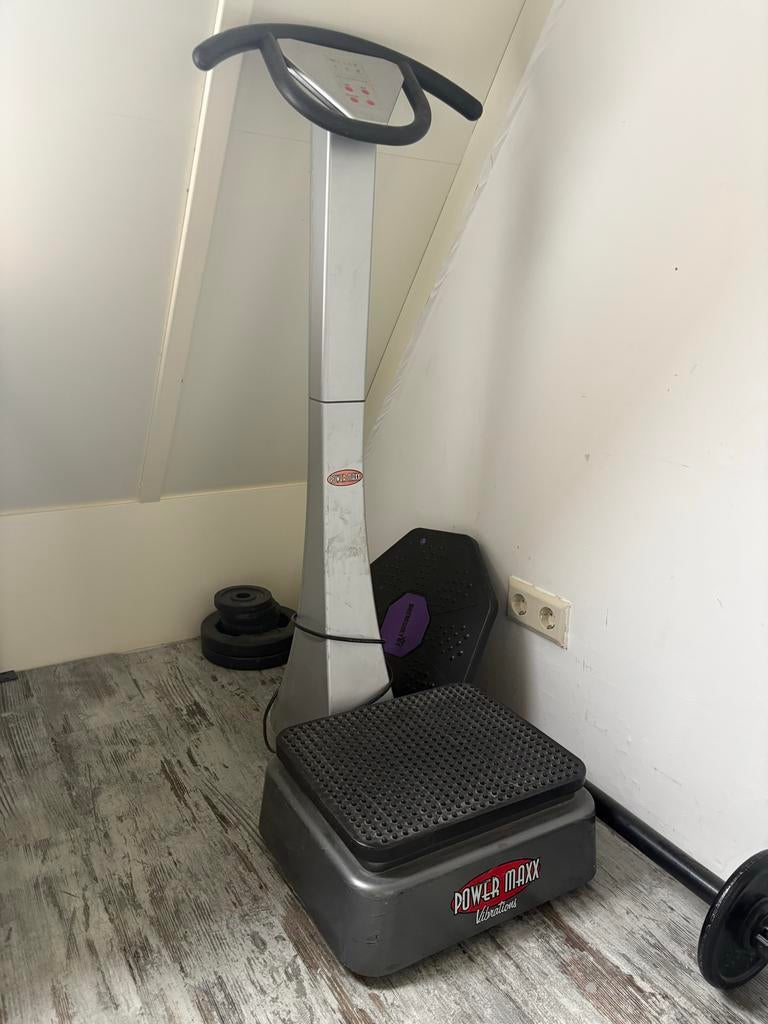 Powerplate PowerMaxx - Trilplaat voor thuis, Sport en Fitness, Fitnessapparatuur, Gebruikt, Trilplaat, Armen, Kunststof, Ophalen