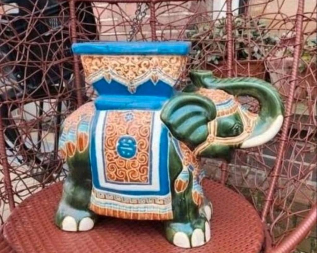 Large Vintage Chinese Elephant Jardiniere, Tuin en Terras, Tuinbeelden, Ophalen of Verzenden, Zo goed als nieuw