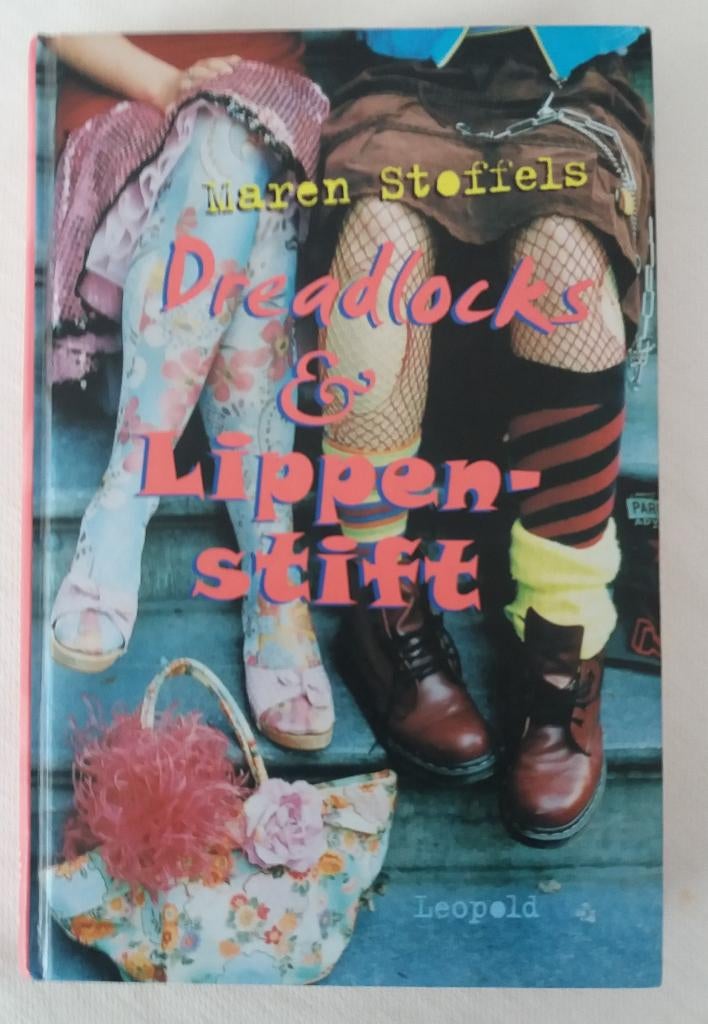 Dreadlocks en lippen stift. Maren stoffels, Ophalen of Verzenden, Gelezen