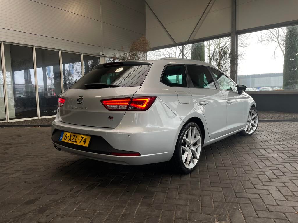 Seat Leon 1.4 TSI ACT FR PANORAMA 150pk 2014 Grijs, Auto's, Euro 5, Zwart, 4 cilinders, Leon
