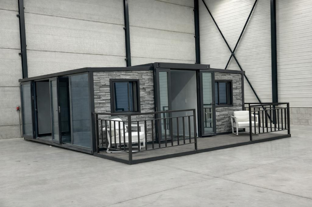 Luxe Tiny House met Terras / Veranda en Glazenwand 2 deuren