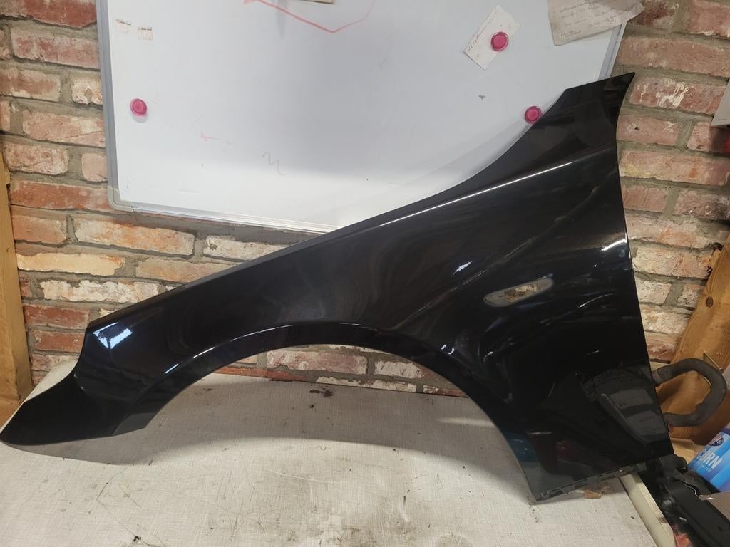 Tekoop bmw e6x spatbord links Black saffier, Auto-onderdelen, Gebruikt, Voor, Bmw, Ophalen of Verzenden