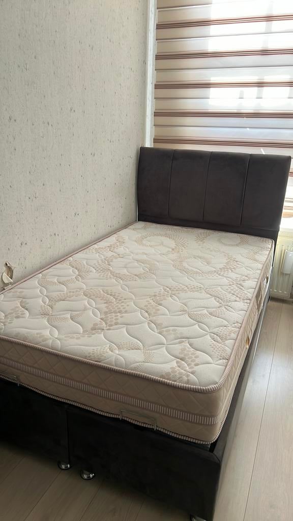 Bed 200x120 van het werk bedas incl matras, Ophalen of Verzenden, Zo goed als nieuw, Eenpersoons, Blauw
