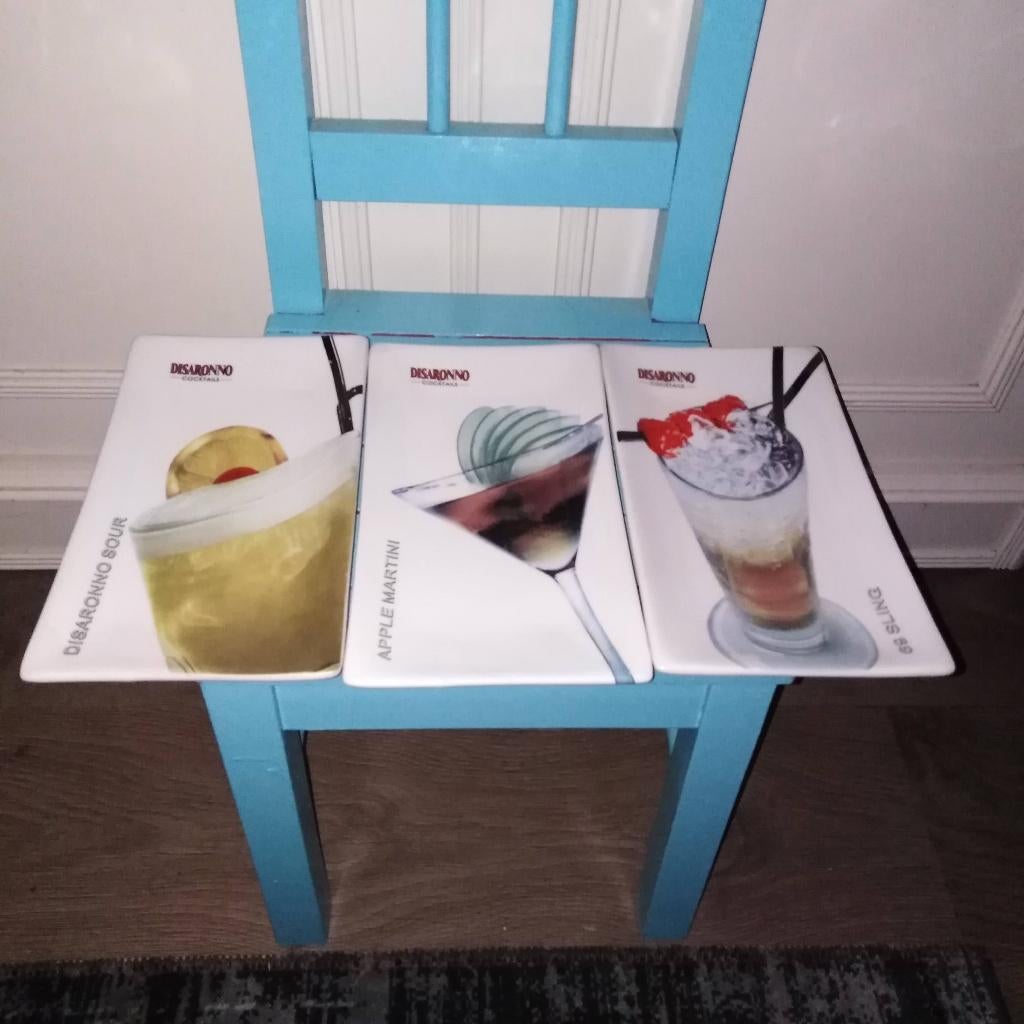 Schaaltjes met cocktail afbeelding Disaronno 3 stuks, Huis en Inrichting, Ophalen, Overige stijlen, Aardewerk, Schaal of Schalen