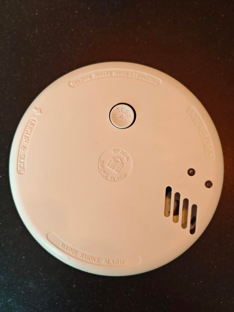 Optische Rookmelder 230V met Batterij Backup, Doe-het-zelf en Verbouw, Alarmsystemen, Ophalen of Verzenden, Detector, Sensor of Melder