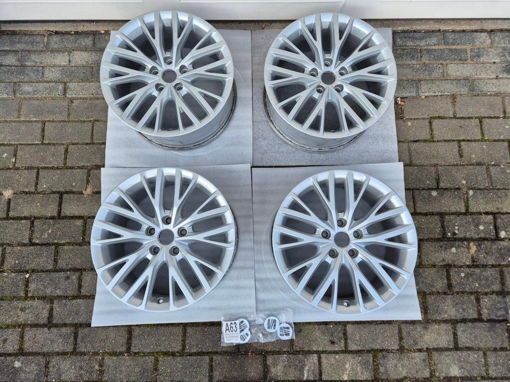 Nette originele 17 inch 7.5J Seat Dynamic velgen 5FA601025B, Ophalen, Gebruikt, Velg(en), 17 inch