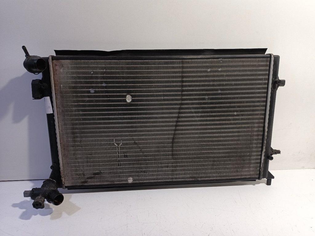 Radiateur Volkswagen Golf, Auto-onderdelen, Onderdelen@venauto.nl, Van der Ven Autorecycling B.V., Gebruikt, Ettenseweg 76, 4706 PB Roosendaal, The Netherlands
