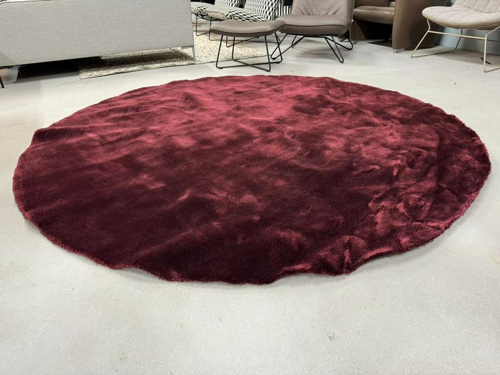 Nieuw Brink en Campman Liscio Rond Vloerkleed Rood D250, Huis en Inrichting, Stoffering | Tapijten en Kleden, Brink en Campman CS rugs Millenerpoort