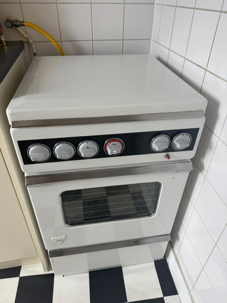 4-pits gasfornuis met gasoven, Witgoed en Apparatuur, Fornuizen, Ophalen, Gebruikt, 4 kookzones, Gas