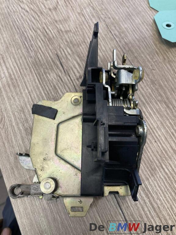 Deurslot mechaniek rechtsvoor BMW E39 8235126, Gebruikt, Ophalen of Verzenden, BMW