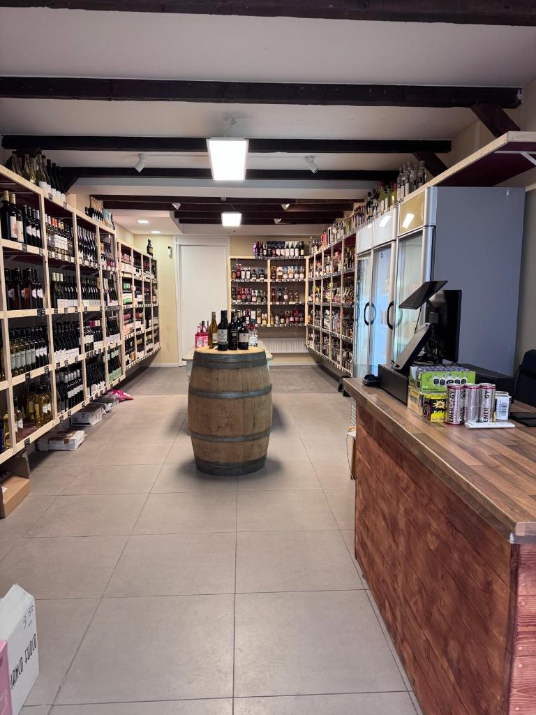 *A locatie Slijterij te Koop met Toko Mogelijkheid !*, Zakelijke goederen, Exploitaties en Overnames