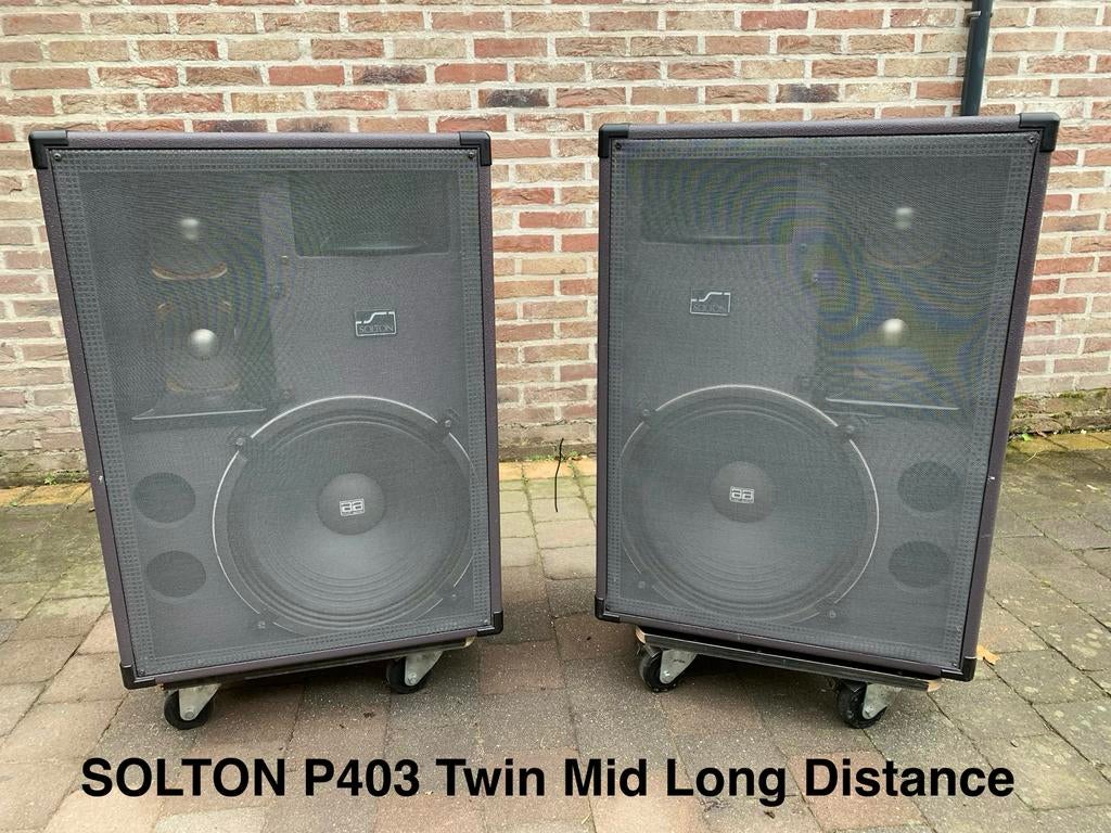SOLTON P403 Twin Mid Long Distance. 3 weg 15”/2 x6”/1”., Zo goed als nieuw, 120 watt of meer, Front, Rear of Stereo speakers, Ophalen