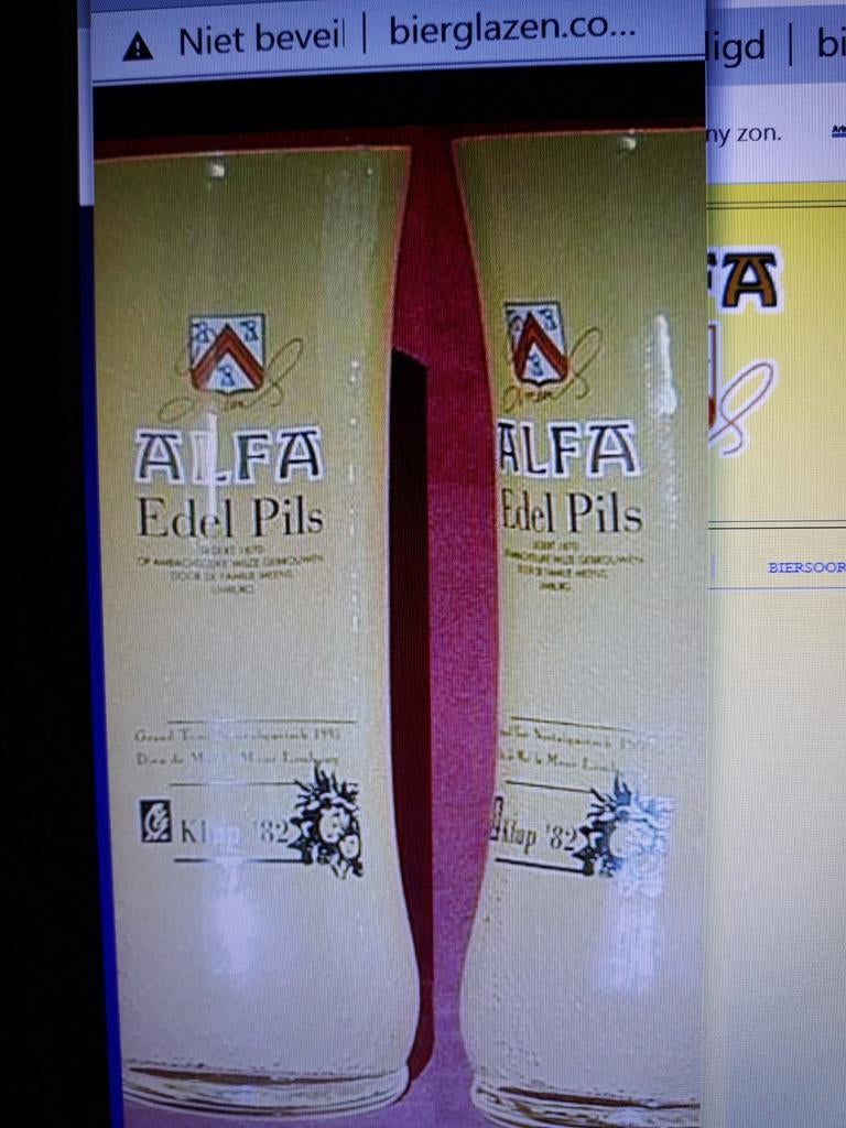 GEZOCHT Alfa bier glas klup 82.Grand tour nostalquitch 1995, Verzamelen, Biermerken, Ophalen of Verzenden, Gebruikt, Glas of Glazen