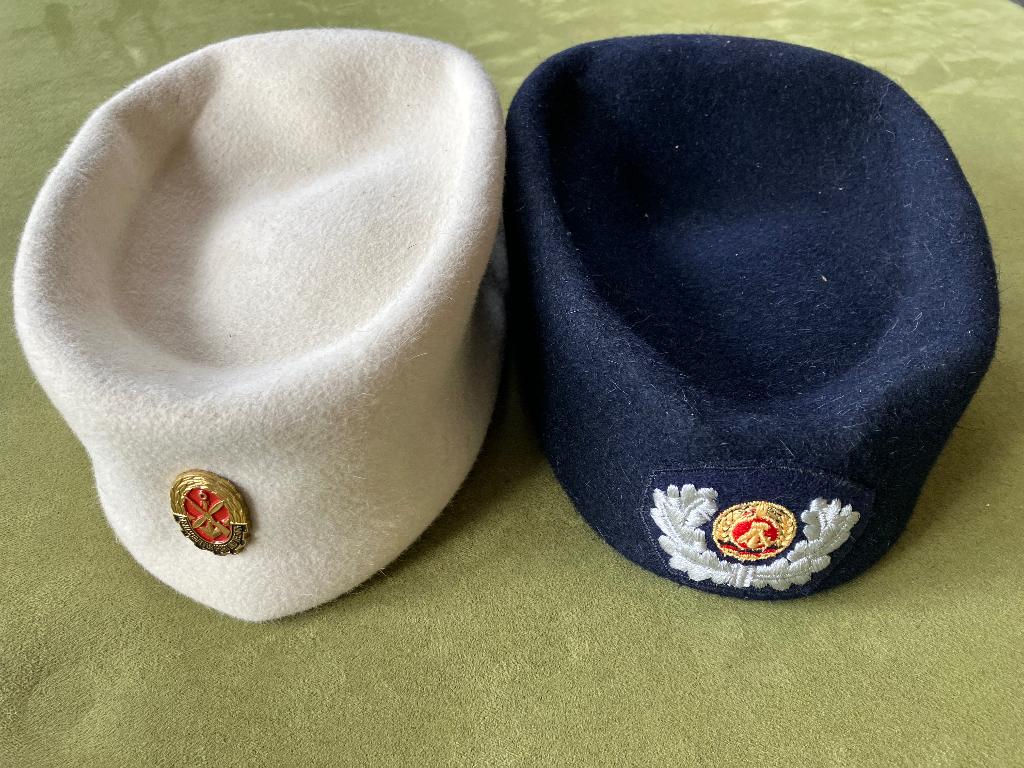 DDR dames hoedjes, Ophalen of Verzenden, Overige soorten, Duitsland, Helm of Baret
