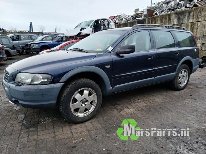Fusee links-voor van een Volvo XC70, Gebruikt, -, -, Ophalen of Verzenden