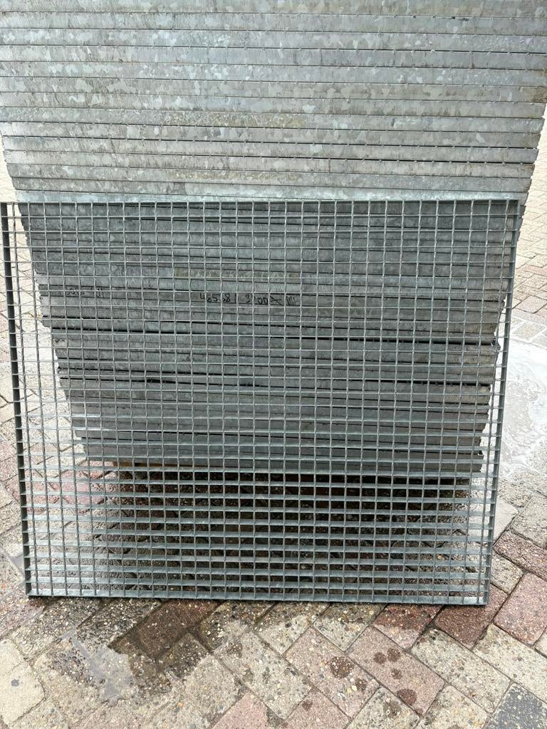 Gegalvaniseerde loop roosters 100x105, Doe-het-zelf en Verbouw, Metalen, Ophalen, IJzer