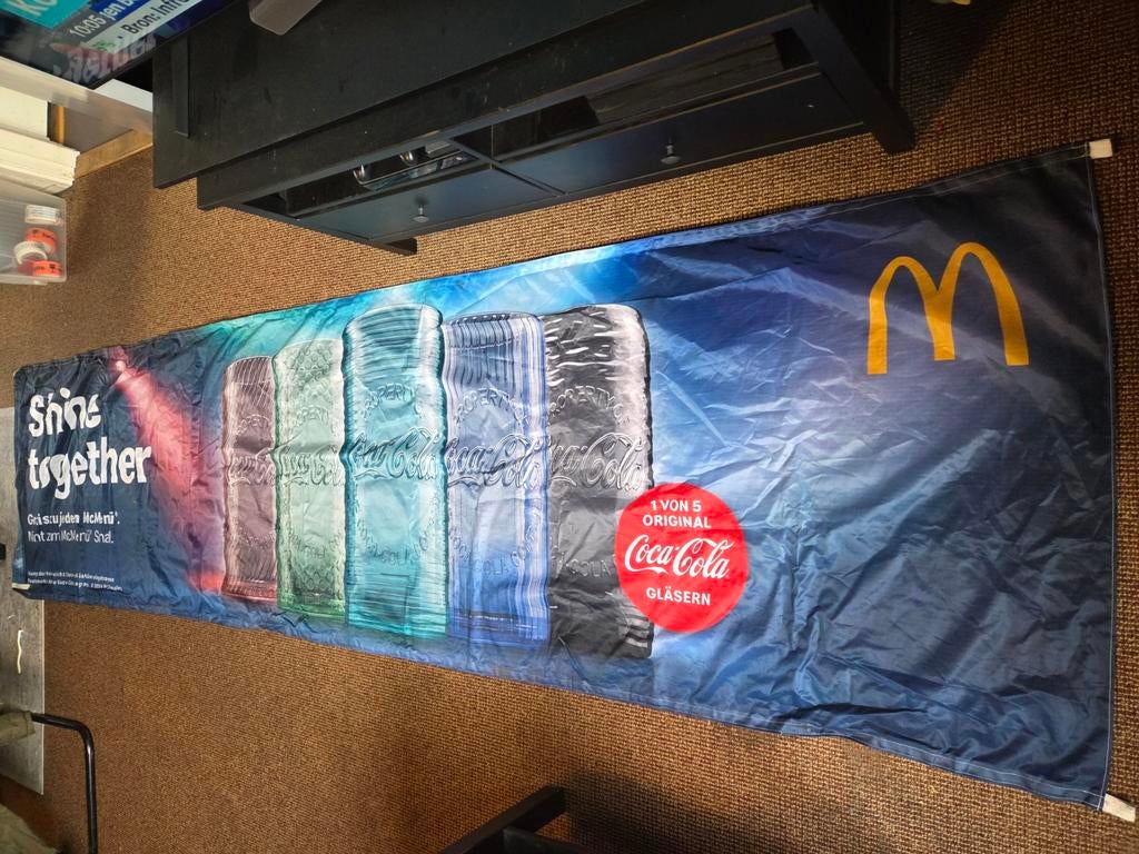McDonalds Reclame Vlag 400 x 100 cm, Verzamelen, Merken en Reclamevoorwerpen, Verzenden, Gebruikt, Reclamebord