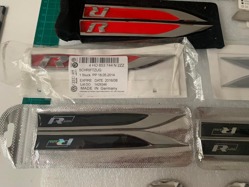 VW R-Line rood gti Emblemen STLINE Origineel Volkswagen, Ophalen of Verzenden