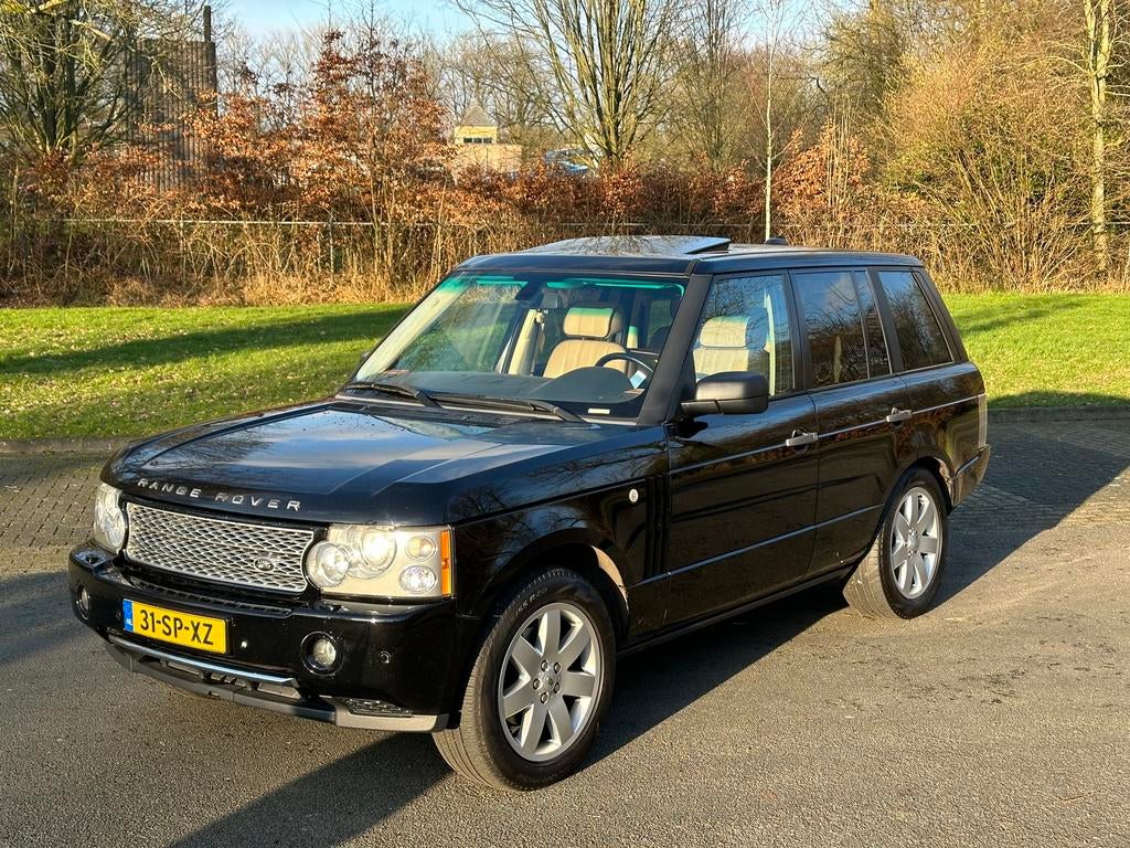 Land Rover Range Rover 4.4 V8 AUT 2004 Zwart, Auto's, Automaat, 3500 kg, 2460 kg, Zwart