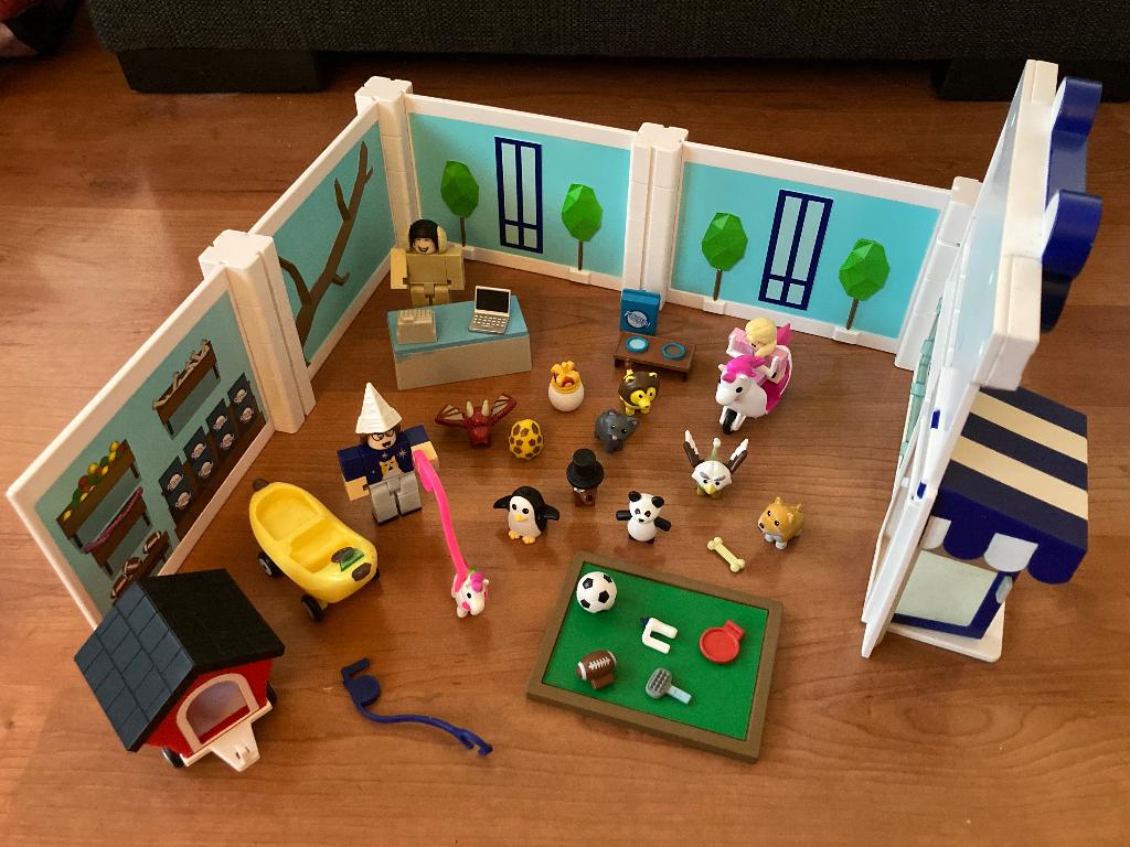Roblox Adopt Me Pet Store / Pet Shop, Ophalen of Verzenden, Gebruikt
