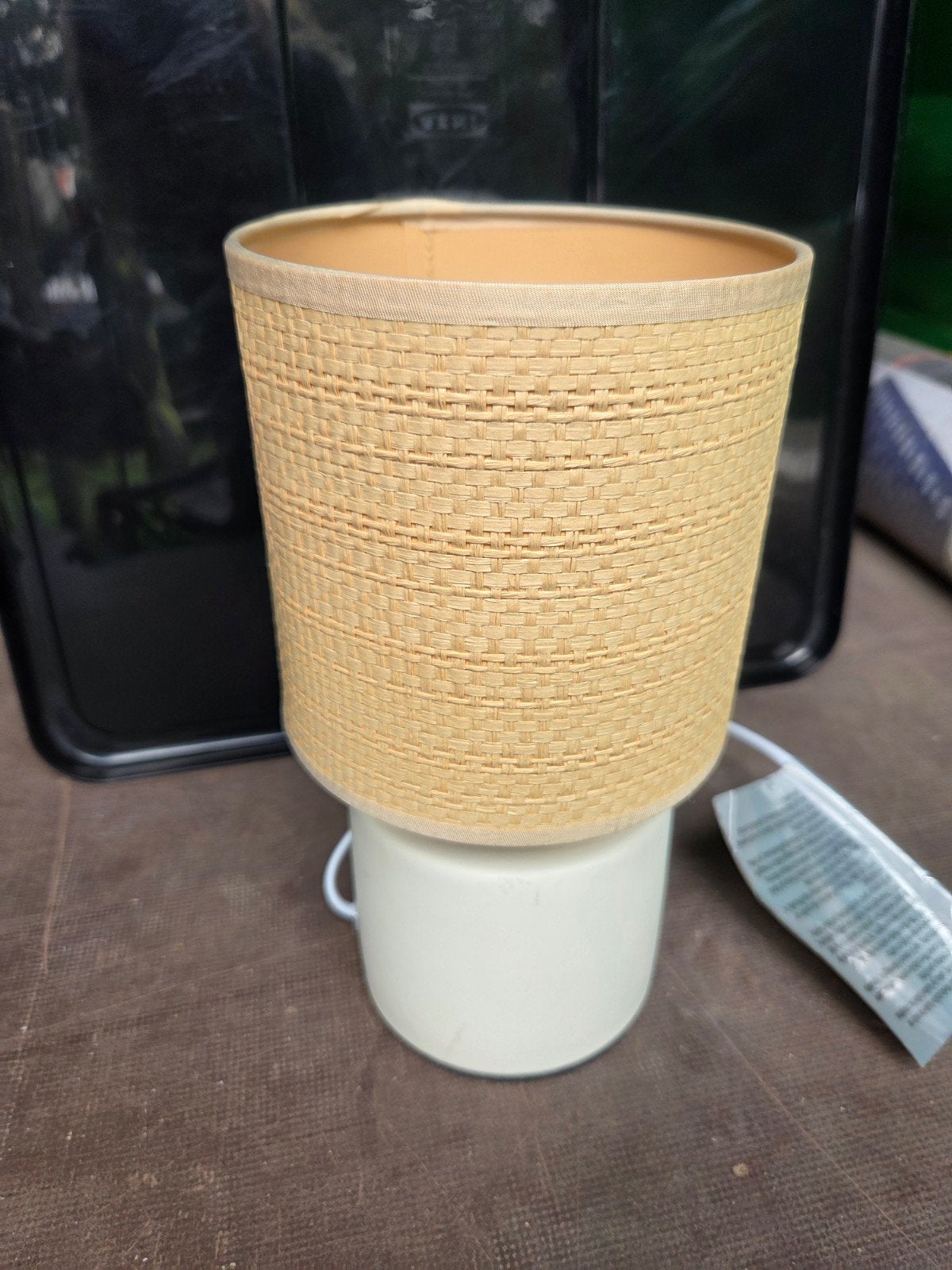 Nieuw tafellampje met rieten kap, Ophalen, Nieuw, Overige materialen