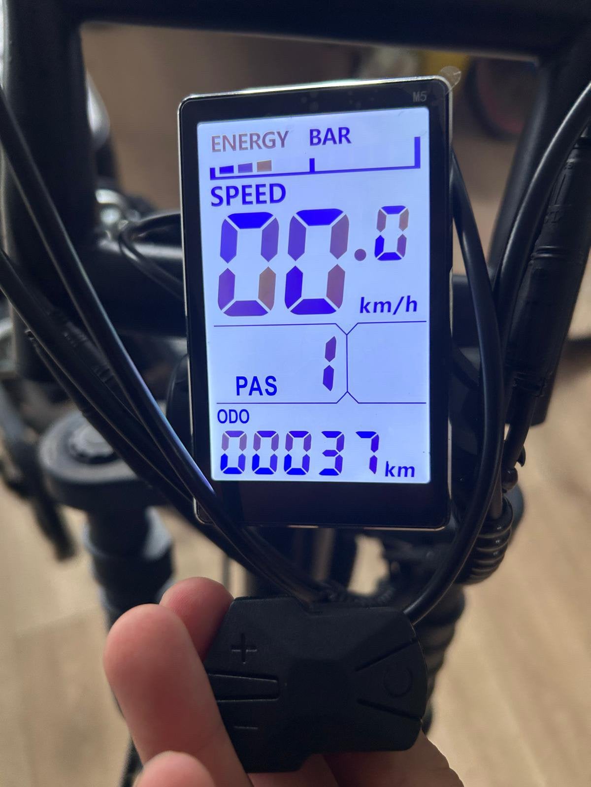 M5 fatbake scherm opvoerbaar, Ophalen, Snelheidssensor, Zo goed als nieuw