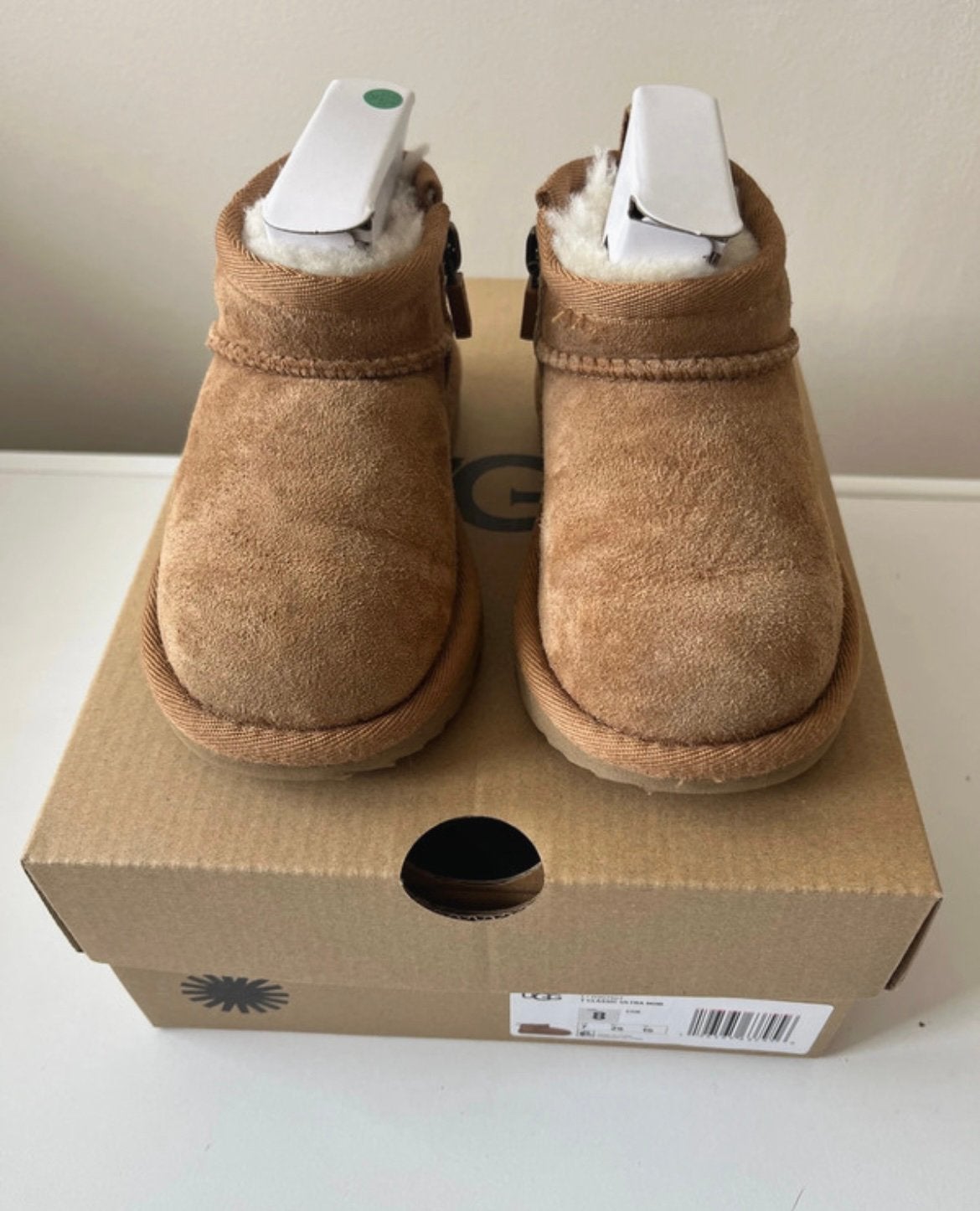 Uggs Classic Ultra Mini - Maat 25, Meisje, Ophalen of Verzenden, Laarzen, Zo goed als nieuw