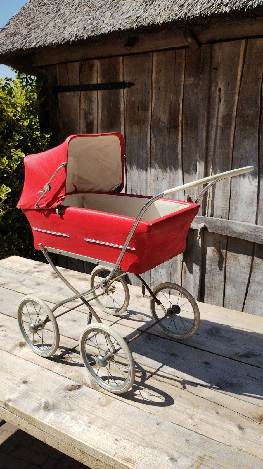 Antieke Poppenwagen Jaren '60 - Rode Retro Stijl, Ophalen of Verzenden