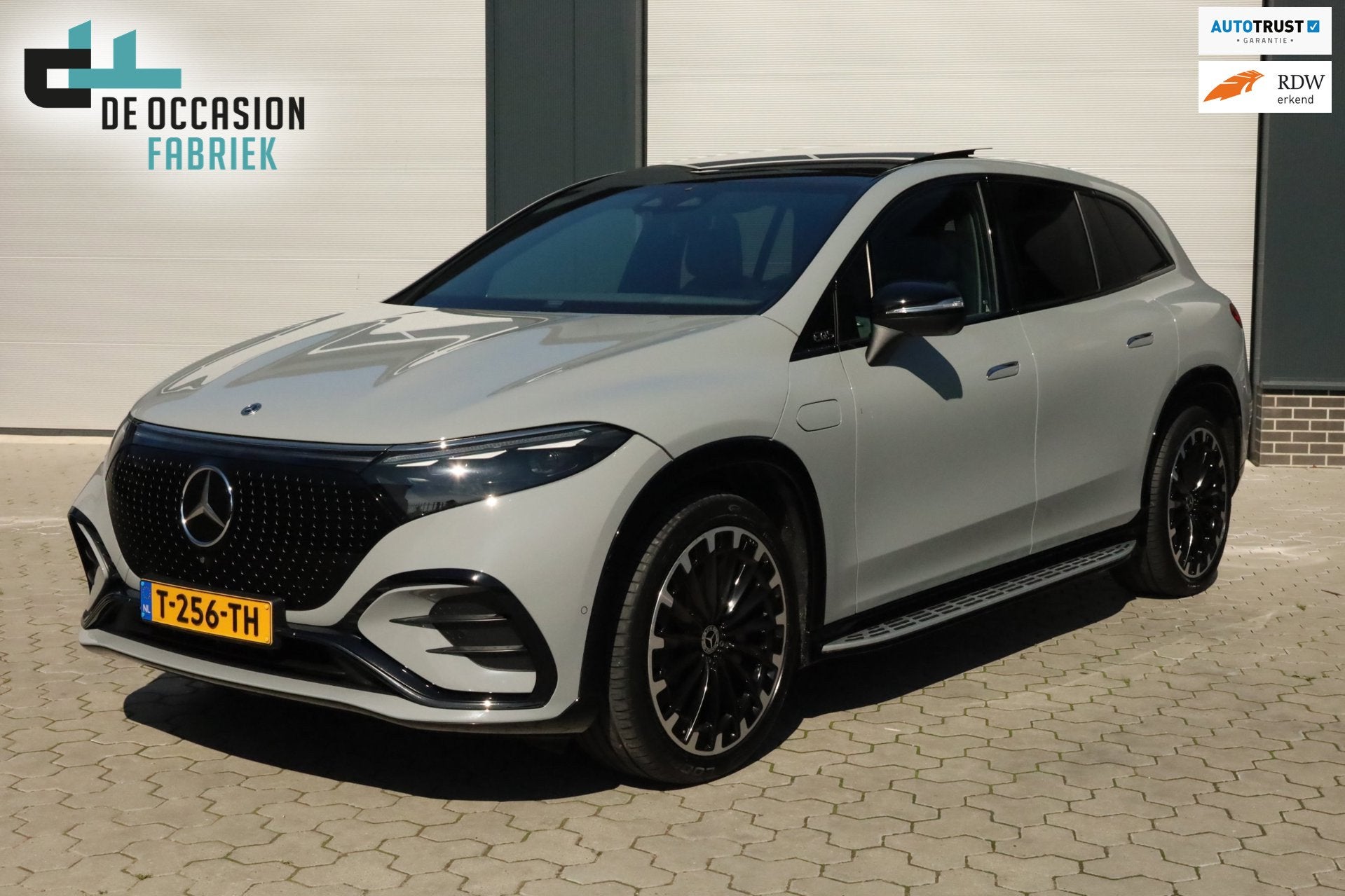 Mercedes-Benz EQS SUV 450 4MATIC AMG Line 108 kWh Vierwielbe, Auto's, Automaat, Zwart, Adaptive Cruise Control, 360 pk