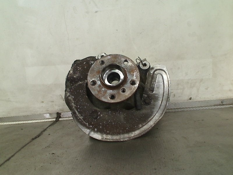 Fusee Links Voor BMW 2 serie Gran Tourer (F46) 687664501, Gebruikt, Petuelring 130, München 80809, , Duitsland, BMW, Bayerische Motoren Werke AG