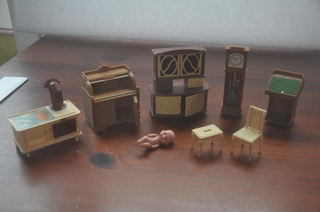 poppenhuis meubeltjes, Ophalen of Verzenden, Gebruikt, Poppenhuis