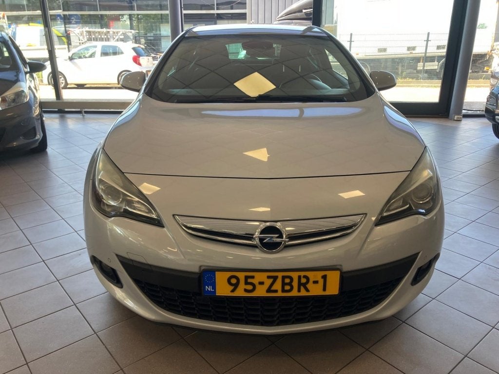 Opel Astra GTC 1.4 Turbo Sport Navi NW APK BJ 2012 !, Auto's, Voorwielaandrijving, 4 cilinders, 700 kg, 1337 kg