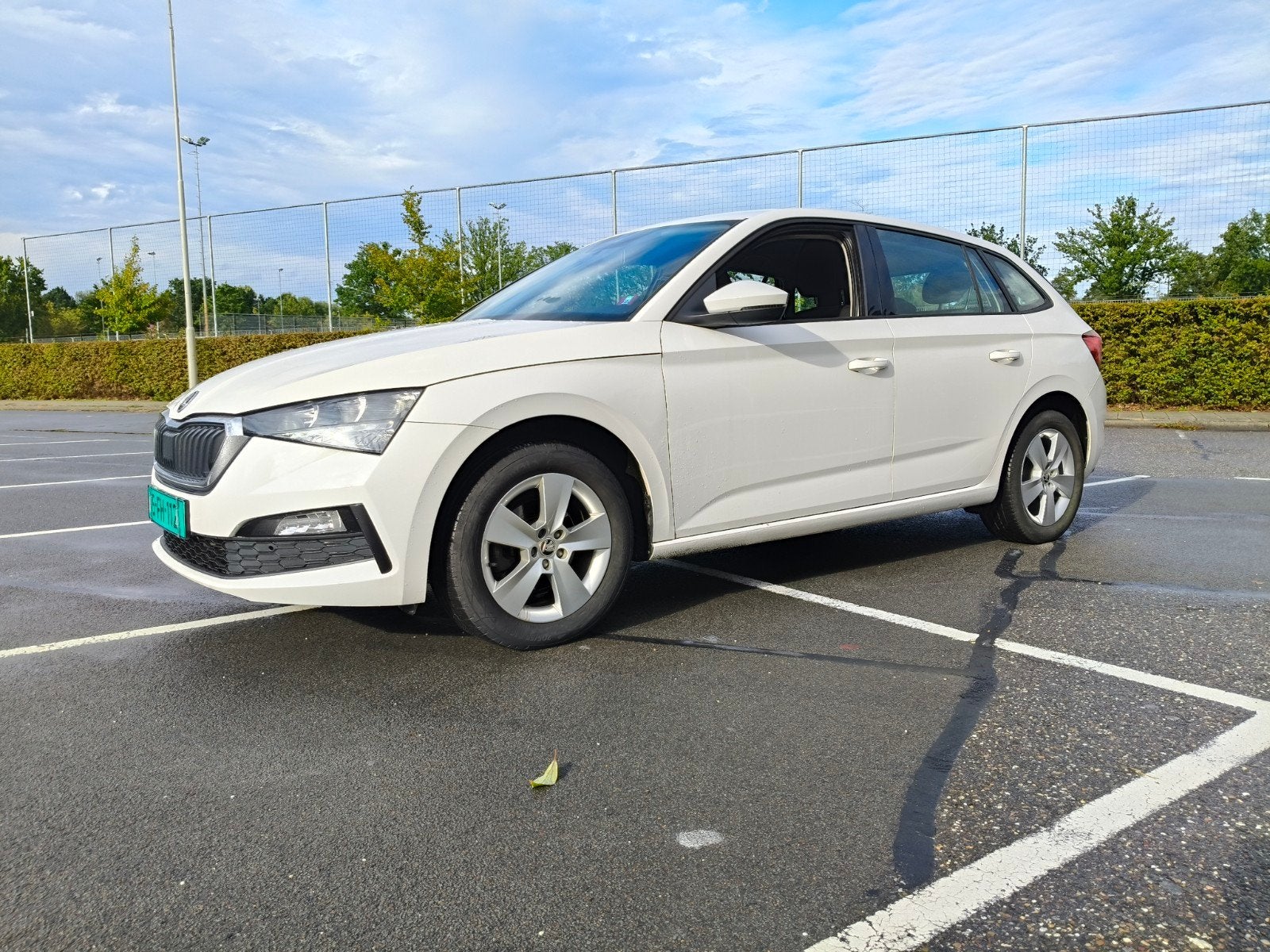 Skoda Scala 1.0 TSI Greentech 110pk 2022 Wit, Voorwielaandrijving, Scala, 610 kg, Origineel Nederlands