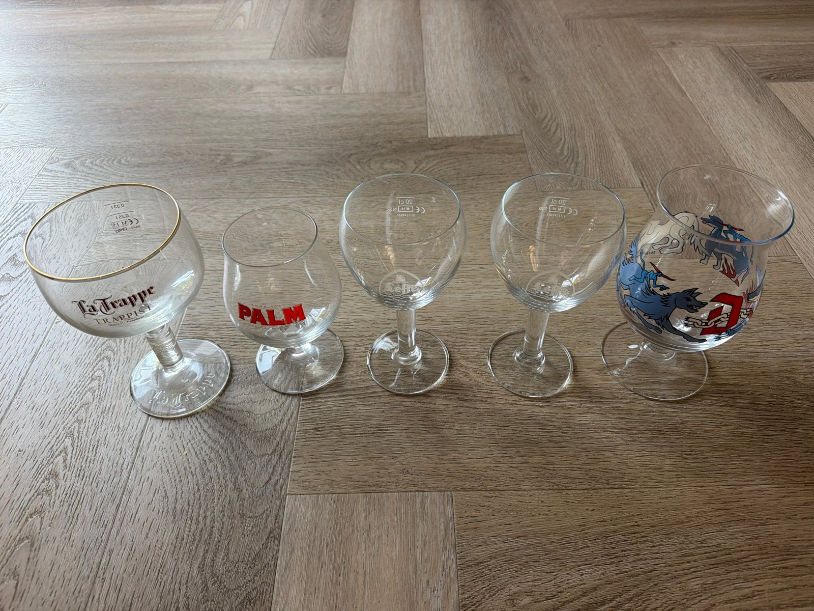 Bierglazen, Huis en Inrichting, Ophalen, Zo goed als nieuw, Meerkleurig, Glas