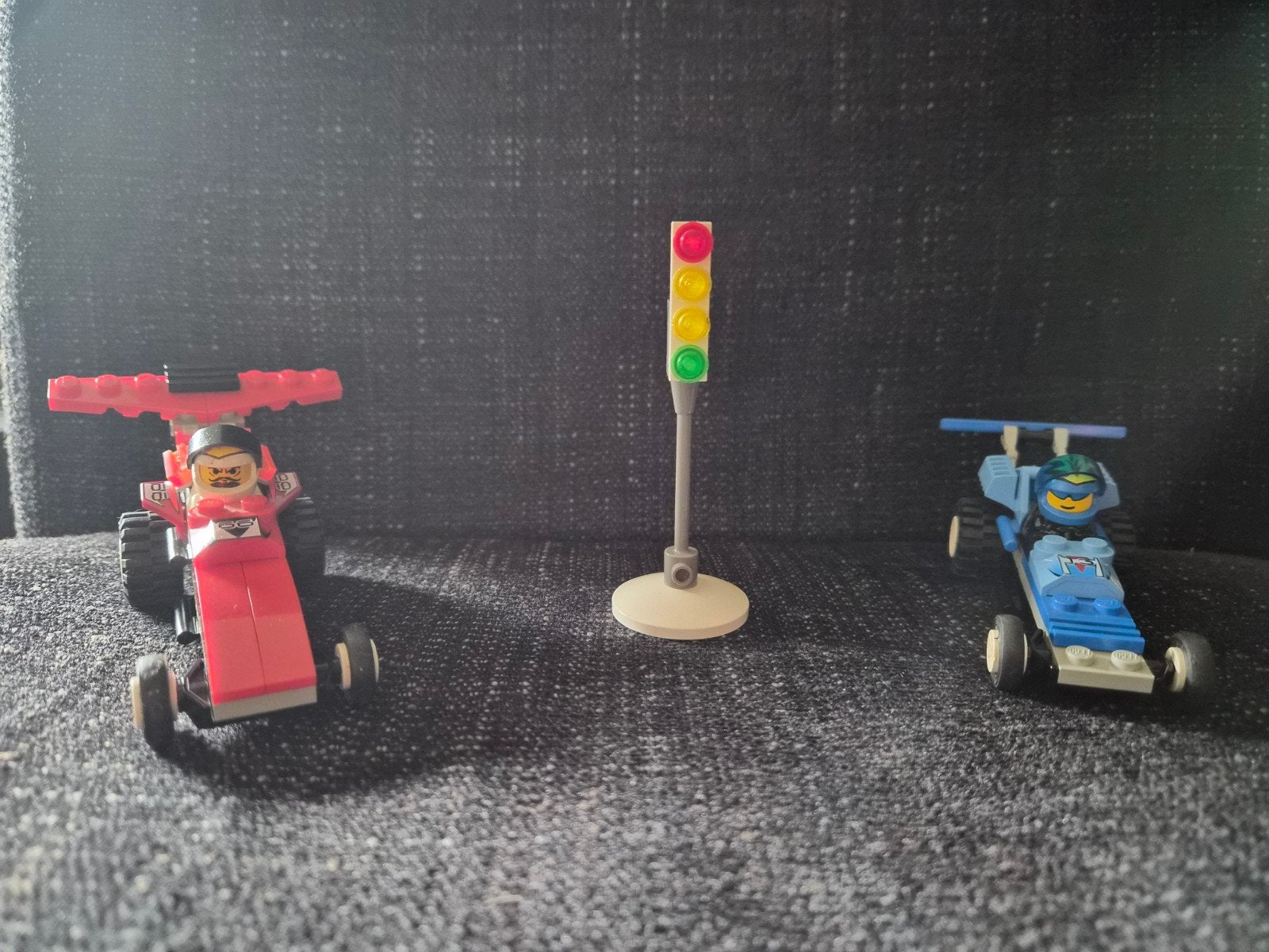 LEGO Racers 4593 Zero Hurricane & Red Blizzard + Boekje, Gebruikt, Lego, Compleet, Ophalen of Verzenden