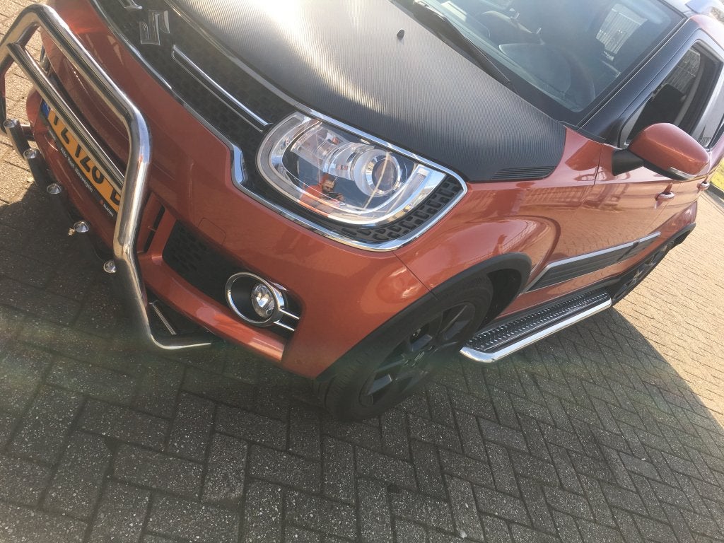 Suzuki Ignis Sidebars met rvs trede