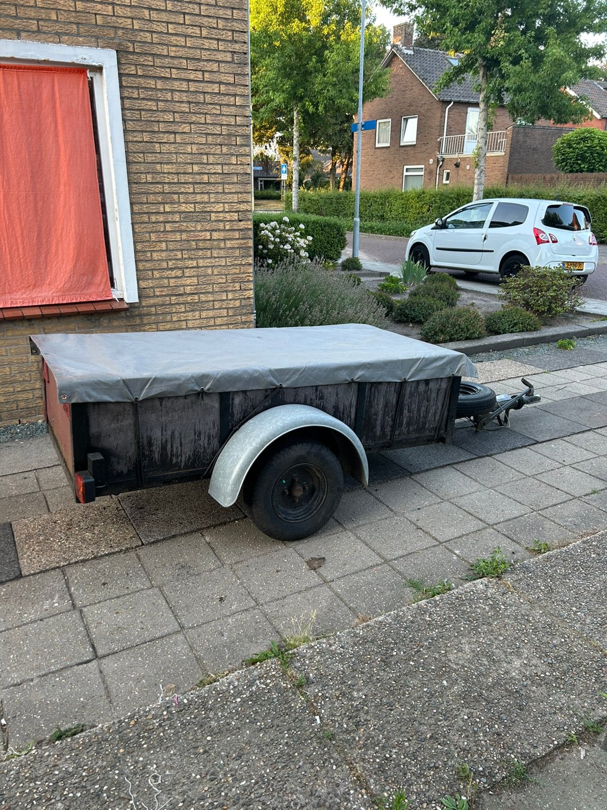 Geremde aanhanger max 700 kg met afdekzeil, Auto diversen, Aanhangers en Bagagewagens, Ophalen, Gebruikt