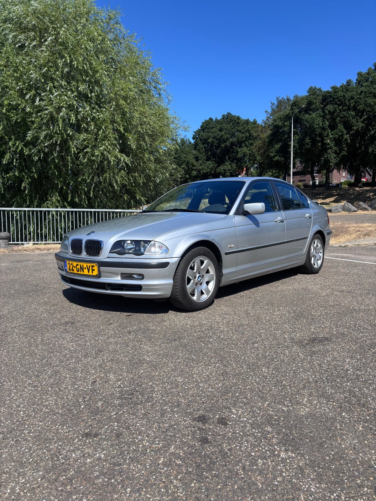 BMW 3-Serie 2.8 I 328 2001 Grijs, Mistlampen, 75 €/maand, Handgeschakeld, Zilver of Grijs