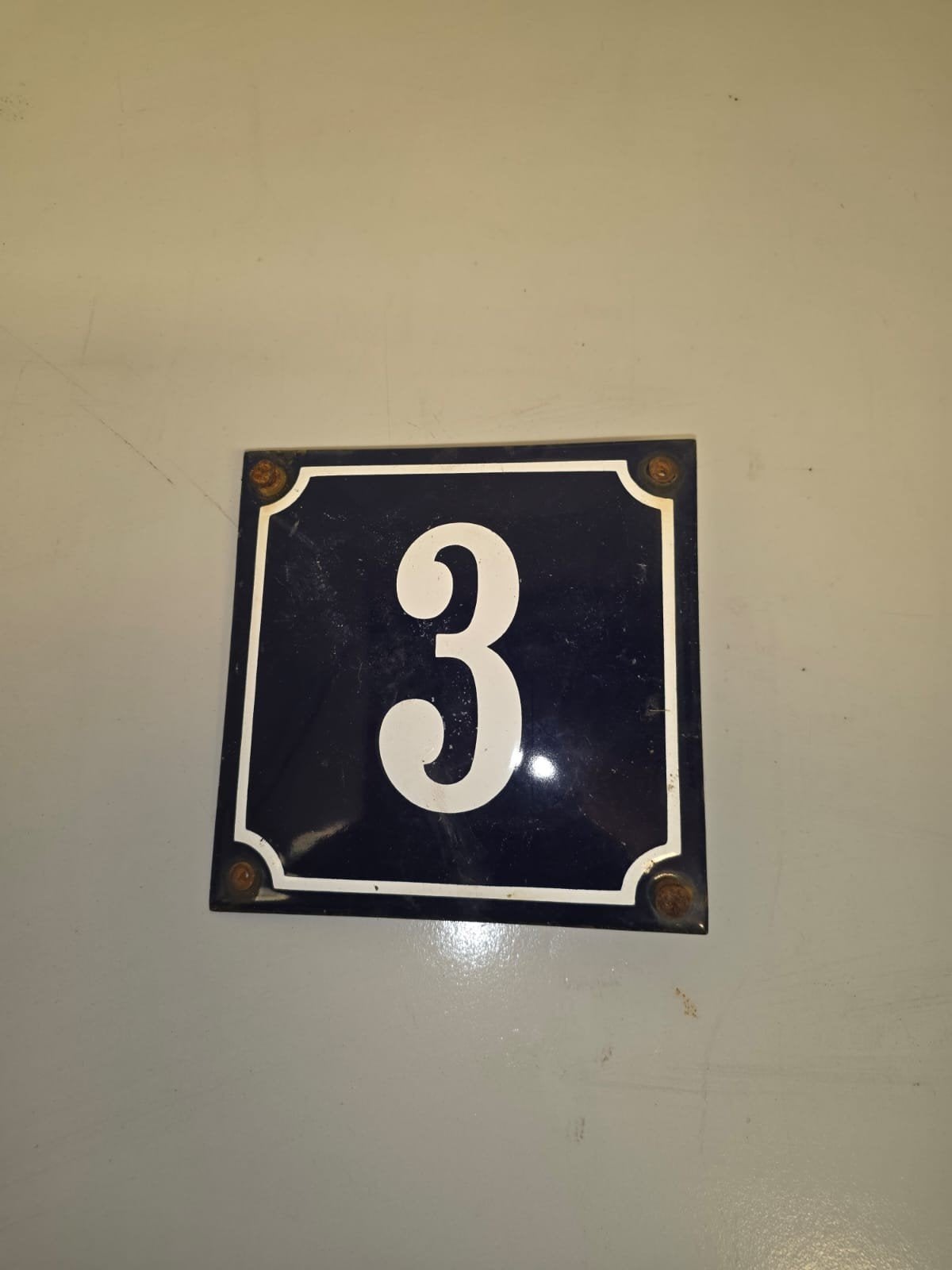 Emaille huisnummer 3 - Vintage blauw wit, Ophalen of Verzenden