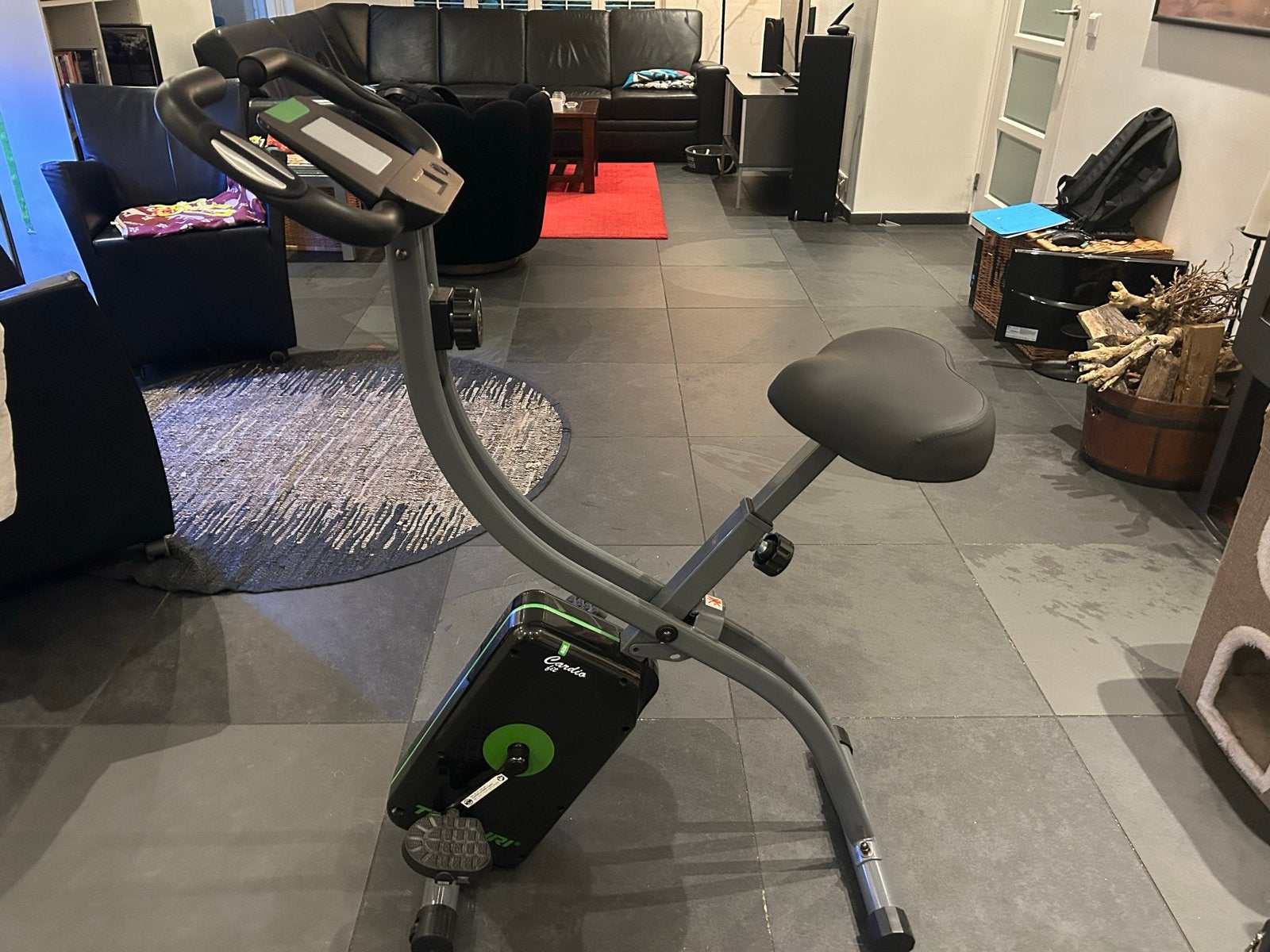 Tunturi B20 Opvouwbare Hometrainer met Hartslagmeter, Sport en Fitness, Ophalen, Zo goed als nieuw, Metaal, Benen