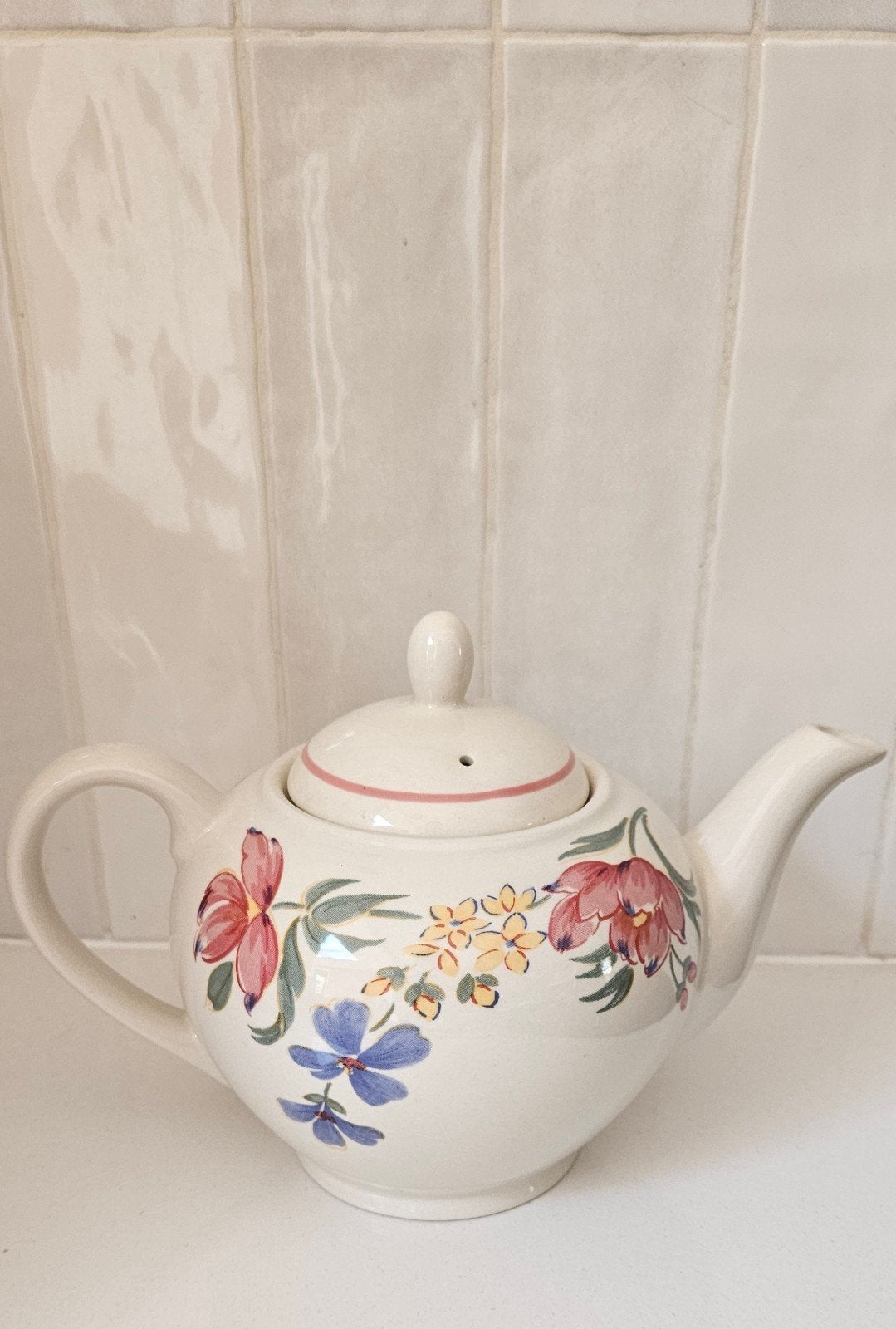 Vintage Staffordshire “Chelsea" English Ironstone theepot, Antiek en Kunst, Antiek | Servies los, Ophalen