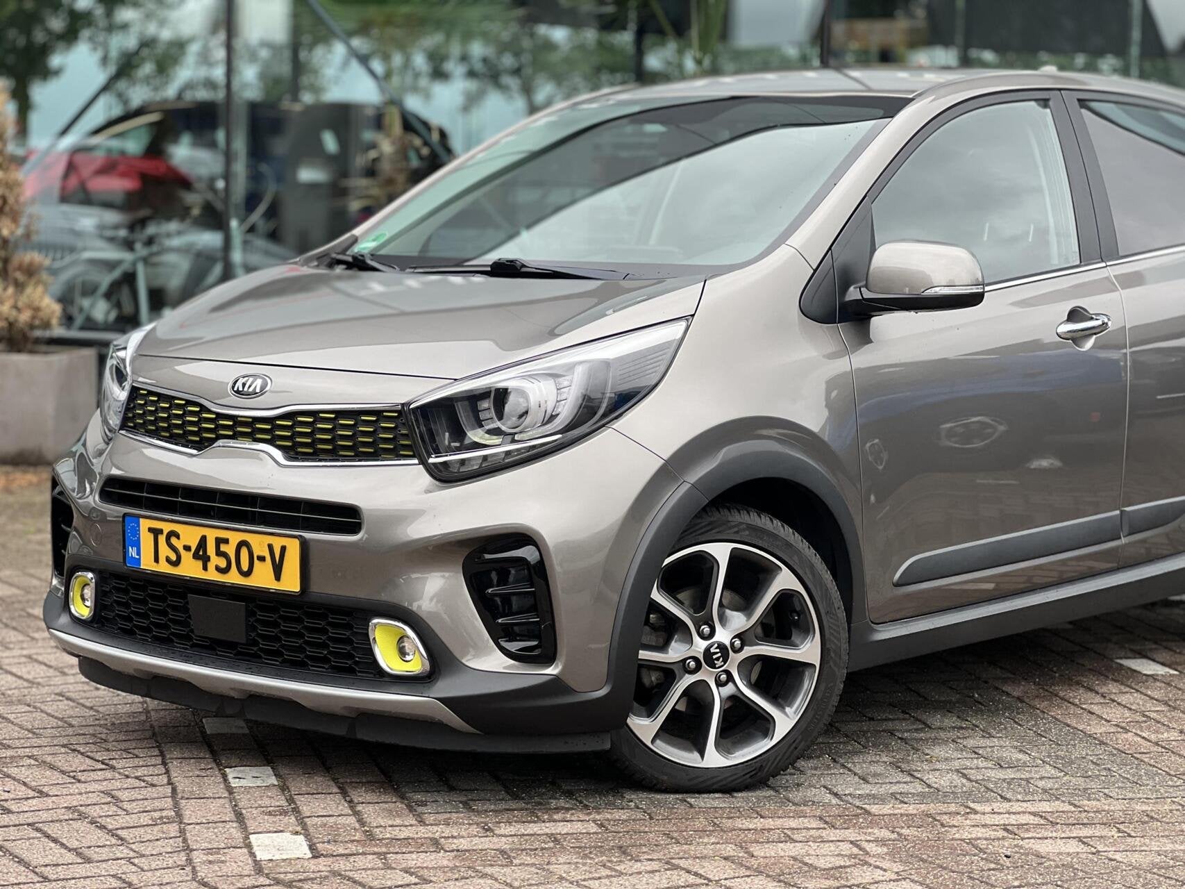 Kia Picanto 1.2 CVVT X-Line Trekhaak Leder Dealeronderhouden, Auto's, Voorwielaandrijving, Gebruikt, 4 cilinders, Bedrijf