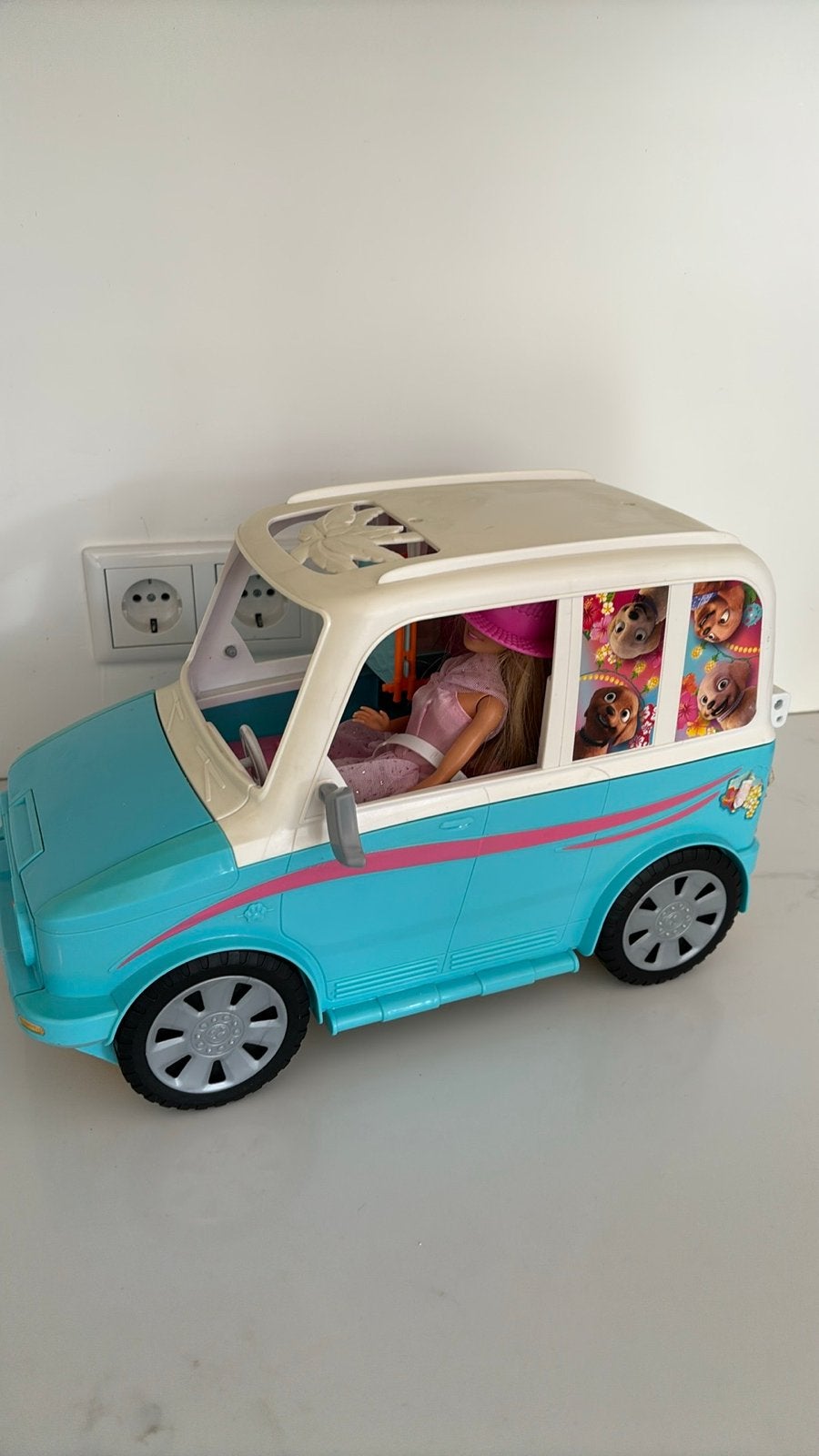 Vintage Barbie Camper met poppen en accessoires, Ophalen of Verzenden, Zo goed als nieuw